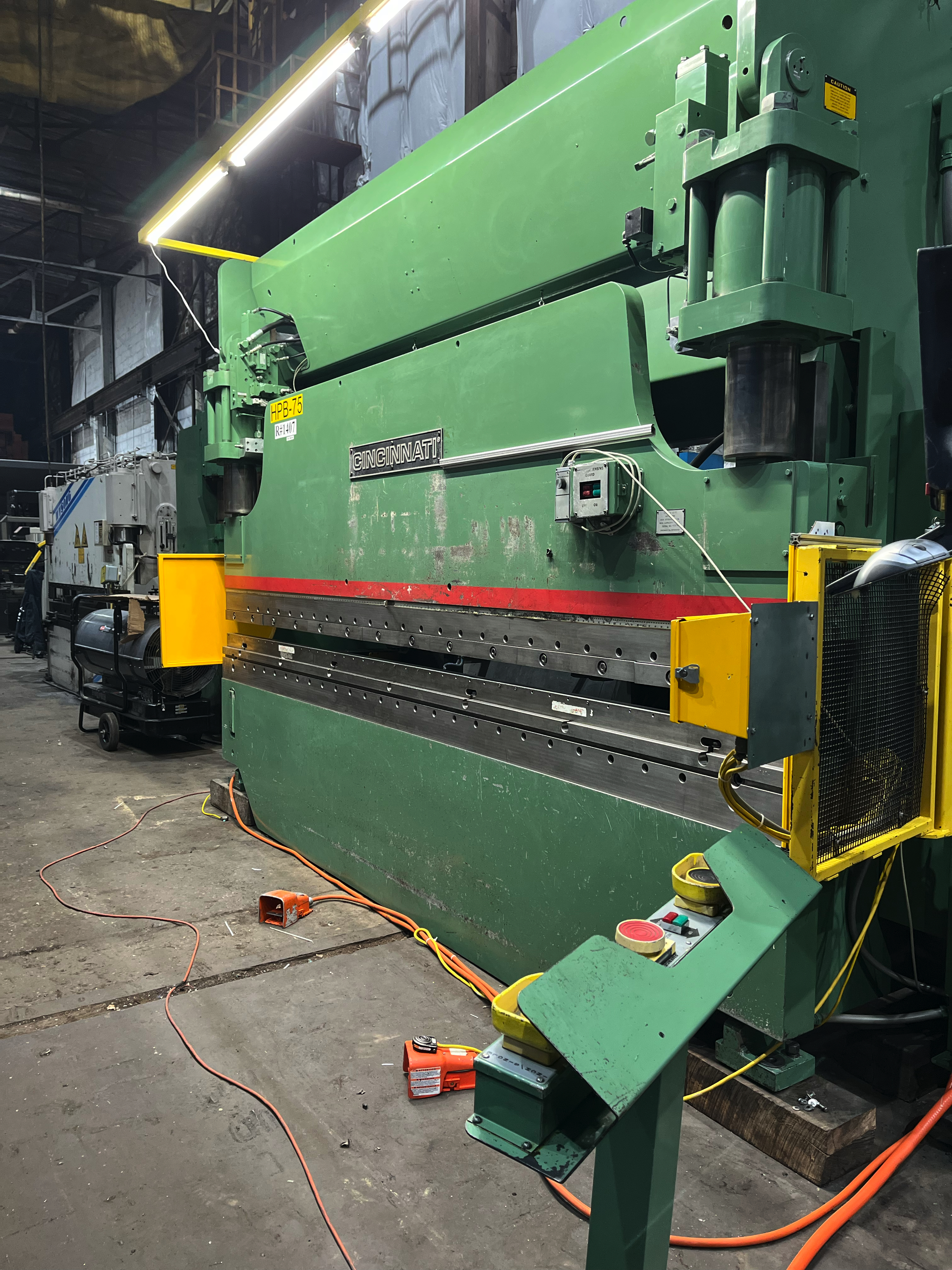 175 Ton X 14’  Cincinnati Model 175 AF12 Autoform CNC Hydraulic Press Brake